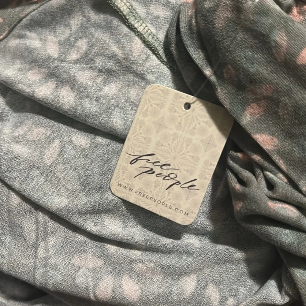 NWT! Free People Shayla Floral Long Sleeve Wrap Dress Minto Combo Large - Picture 12 of 14